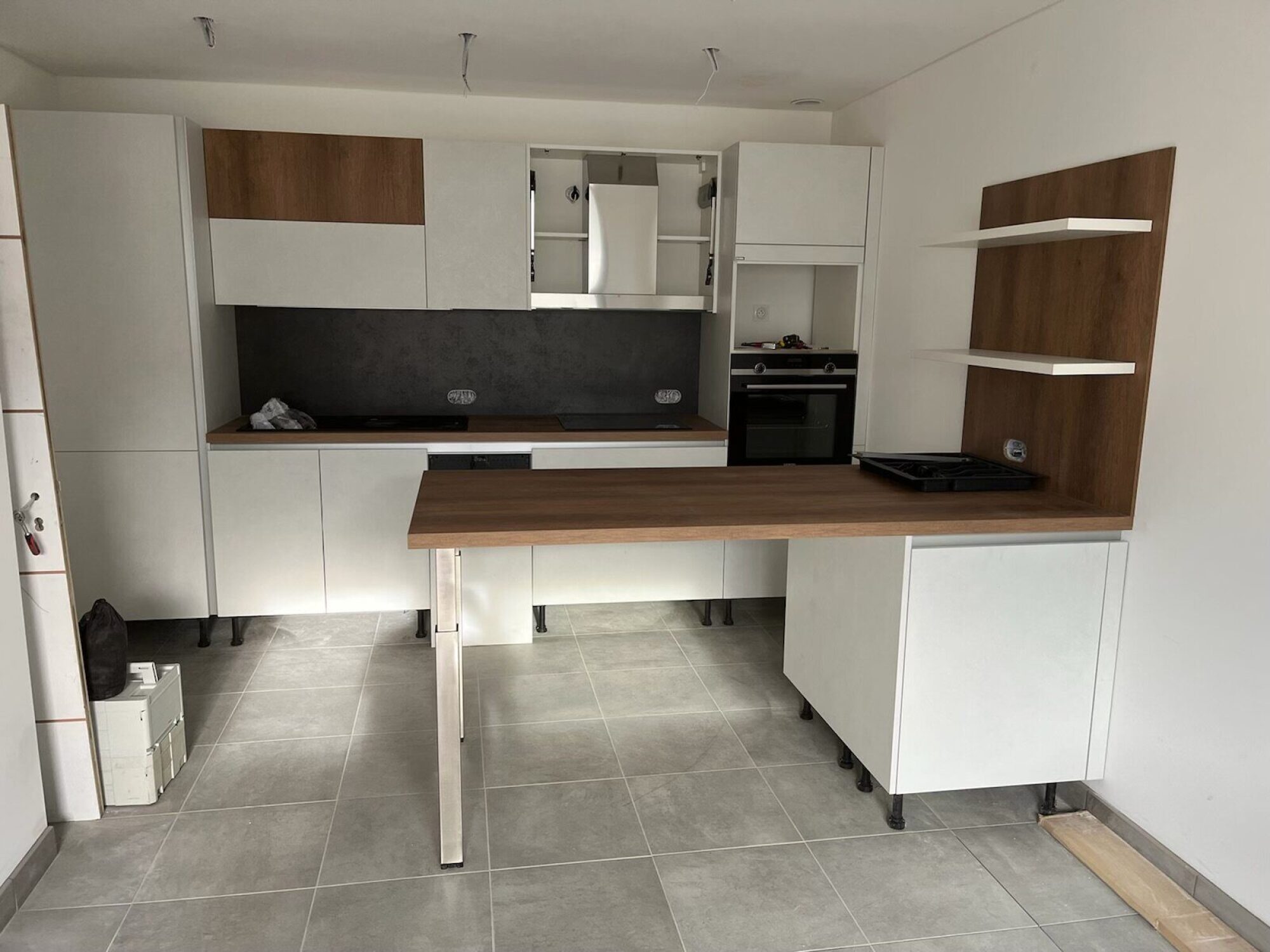 Cuisine blanc et bois pour investissement locatif Photo 1